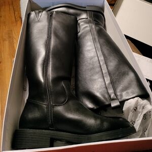 DV by Dolce Vita Pennie Black Smooth Boots - Black